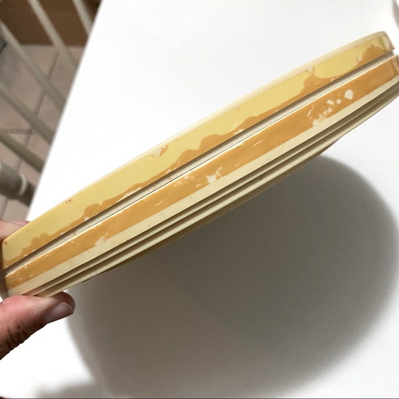 Rubbermaid Twin Turntable - Picture 4 of 5